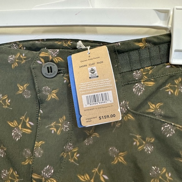 New Patagonia bike shorts with removable padded liner - Picture 2 of 4